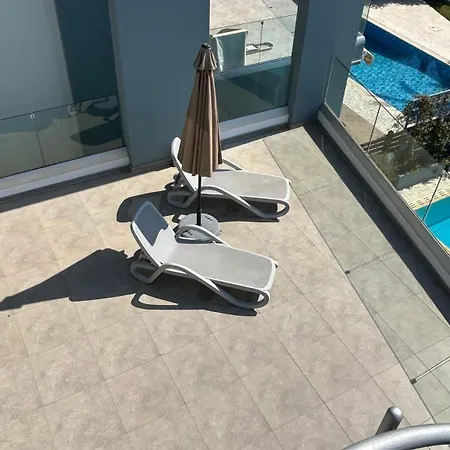 Faros Luxury Apartman *