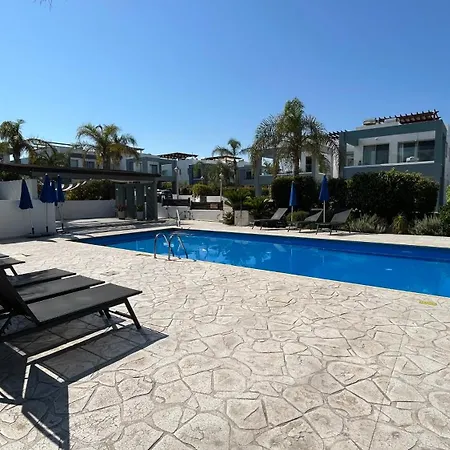 Faros Luxury