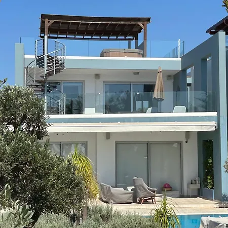 Faros Luxury